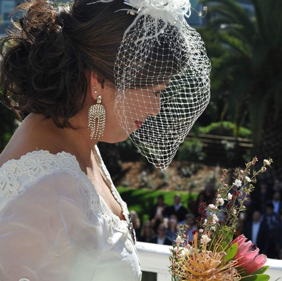 Meet your Posher Beth - Picture 9 of 11